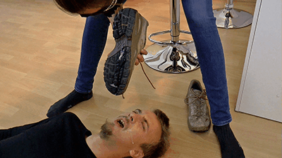 1048 - Dirty shoe soles covered in spit and licked clean