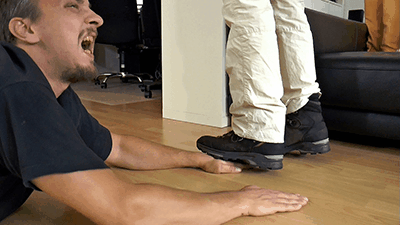 1190 - Stomping the slave's hands hard