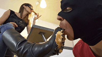12332 - Spit-soaked pastry from my boots