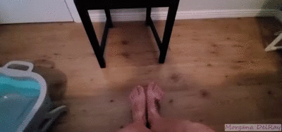 22928 - My Man Worshipping My Feet During a Pedicure