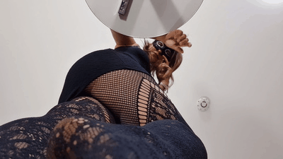 28105 - Carelessly trampling your face while I'm on a call