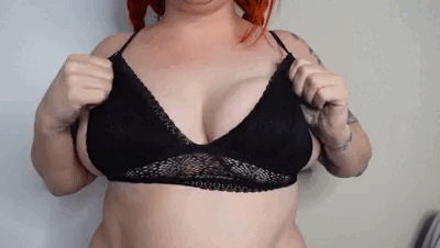 29515 - Trying on three bras that are too small for me