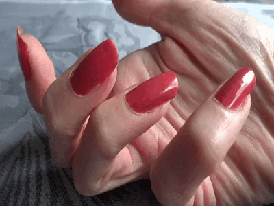 30149 - Red long fingernails - Natural fingernails!