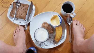 6205 - Breakfast without cutlery